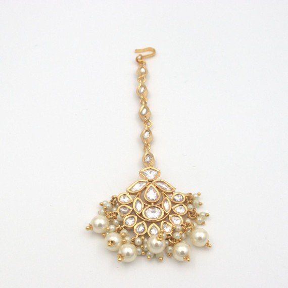 https://traahijewels.com/products/shimmering-cz-maang-tikka